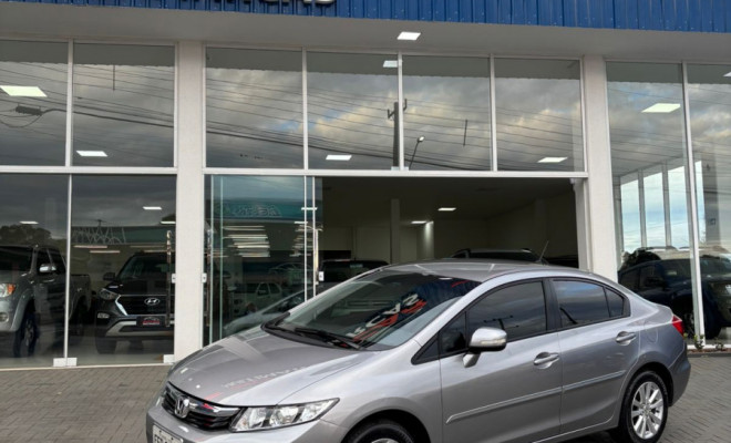 Honda Civic Sed. LXL/LXL SE 1.8 Flex 16V Mec. 2013 Flex