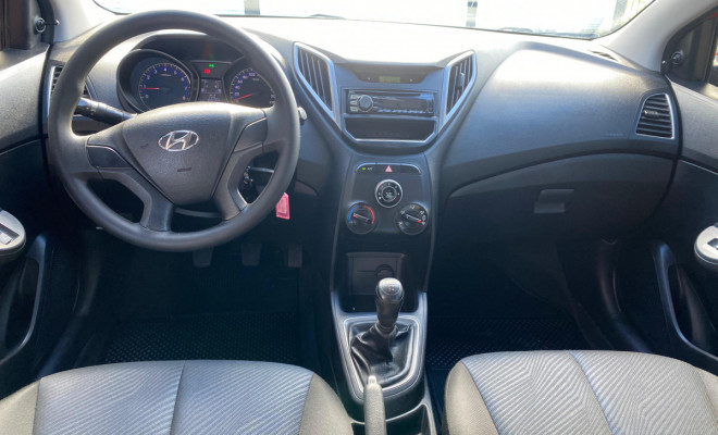Hyundai HB20 Confort 1.6 - 2013-3