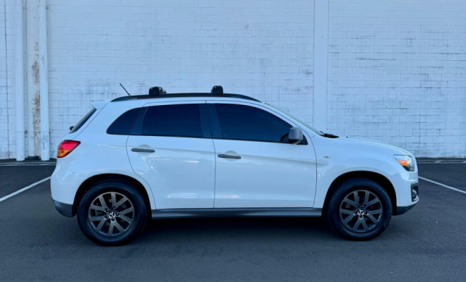 Mitsubishi ASX O NEILL 2.0 16V 160cv Aut. 2016 Gasolina-10