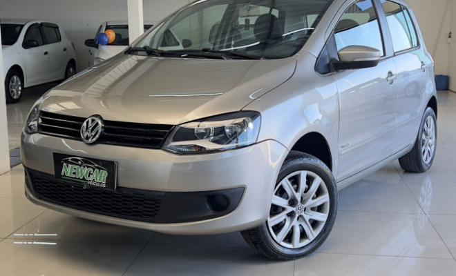 VW - VolksWagen Fox 1.0 Mi Total Flex 8V 5p 2014 Flex