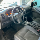 Nissan Frontier LE ATTACK CD 4x4 2.5 TB Die.Aut 2013 Diesel-6