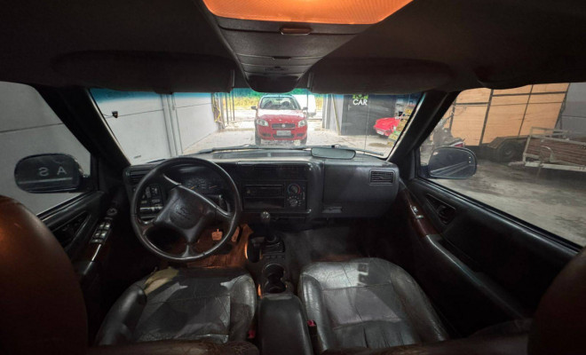 GM - Chevrolet S10 Blazer Executive 4.3 V6 1998 Gasolina-3