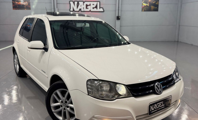 VW - VolksWagen Golf Sportline 1.6 Mi Total Flex 8V 4p 2011 Flex-4