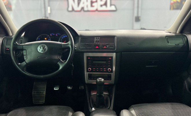 VW - VolksWagen Golf Sportline 1.6 Mi Total Flex 8V 4p 2011 Flex-7