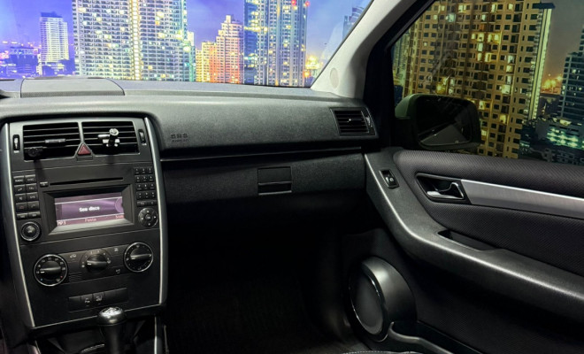 Mercedes-Benz B 180 2010 Flex-11