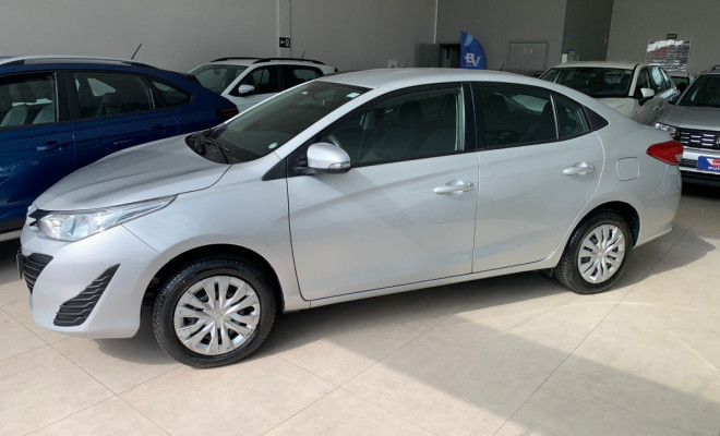 Toyota YARIS XL Live Sedan 1.5 Flex 16V 4p Aut. 2021 Flex-2