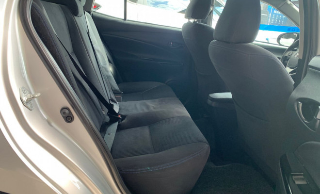 Toyota YARIS XL Live Sedan 1.5 Flex 16V 4p Aut. 2021 Flex-13