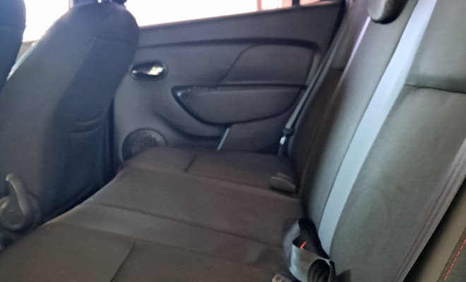Renault SANDERO STEP. R. CURL Hi-Power 1.6 8V 5p 2016 Flex-7