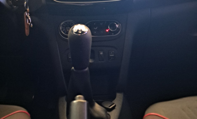 Renault SANDERO STEP. R. CURL Hi-Power 1.6 8V 5p 2016 Flex-13