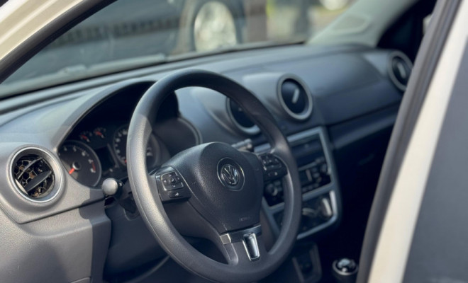 VW - VolksWagen Gol Comfortline 1.6 T. Flex 8V 5p 2015 Flex-2