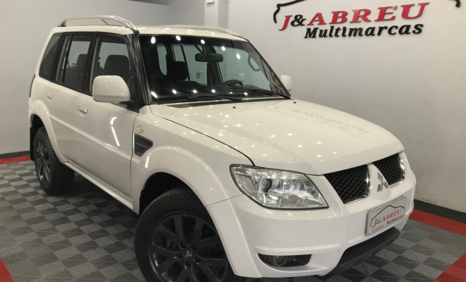 Mitsubishi Pajero TR4 2.0 Flex 16V 4X2 Aut. 2013 Flex