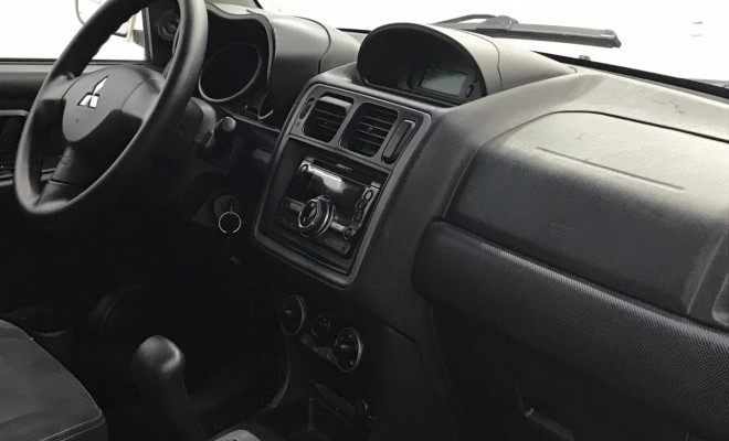 Mitsubishi Pajero TR4 2.0 Flex 16V 4X2 Aut. 2013 Flex-6