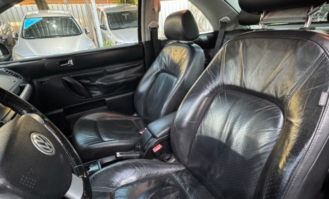VW - VolksWagen New Beetle 2.0 Mi Mec./Aut. 2009 Flex-5