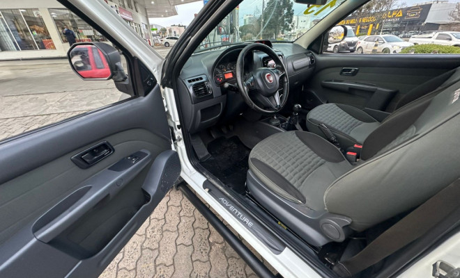 Fiat Strada Adventure 1.8/ 1.8 LOCKER Flex CE 2015 Flex-5