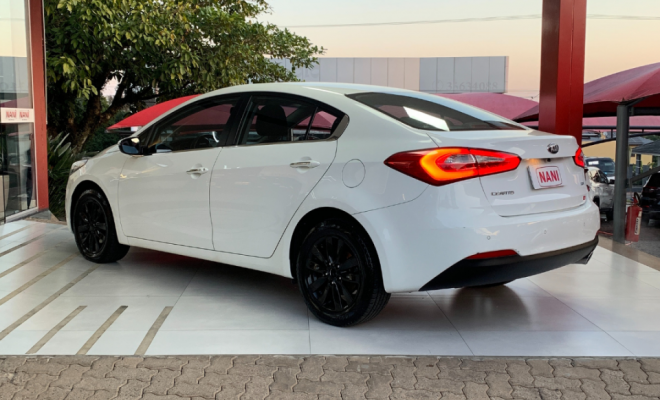 Kia Motors Cerato 1.6 16V  Flex  Aut. 2014 Flex-4