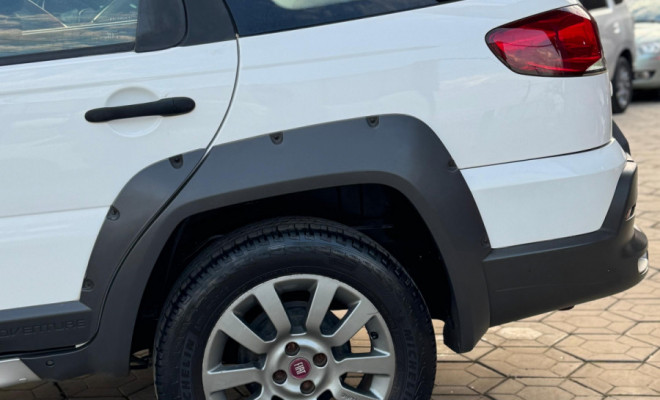 Fiat Palio Weekend Adventure LOCKER 1.8 Flex 2015 Flex-2
