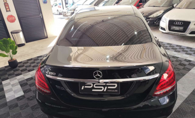 Mercedes-Benz C-180 CGI Coupe Sport 1.6 TB 16V Aut. 2015 Gasolina-4