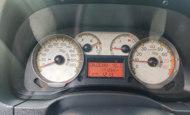 Fiat Idea Advent./ Adv.LOCKER 1.8 mpi Flex 5p 2009 Flex-8