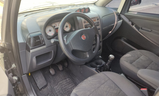 Fiat Idea Advent./ Adv.LOCKER 1.8 mpi Flex 5p 2009 Flex-9