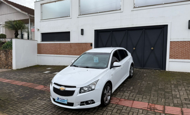 GM - Chevrolet CRUZE HB Sport LT 1.8 16V FlexP. 5p Aut 2014 Flex-1