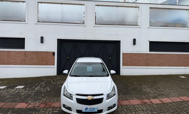 GM - Chevrolet CRUZE HB Sport LT 1.8 16V FlexP. 5p Aut 2014 Flex