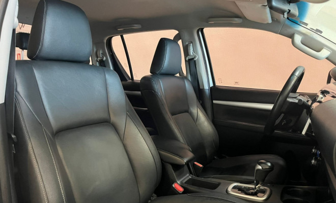 Toyota Hilux CD SRX 4x4 2.8 TDI 16V Diesel Aut. 2017 Diesel-10
