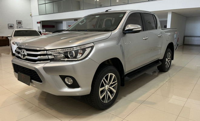 Toyota Hilux CD SRX 4x4 2.8 TDI 16V Diesel Aut. 2017 Diesel-3