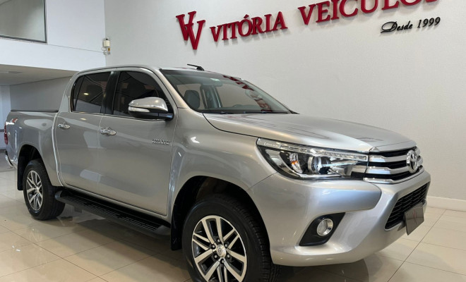 Toyota Hilux CD SRX 4x4 2.8 TDI 16V Diesel Aut. 2017 Diesel-4