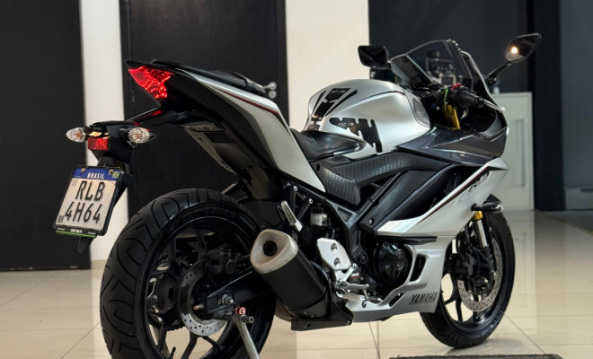 YAMAHA YZF R-3 321/ABS 2021 Gasolina-14
