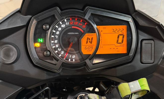 KAWASAKI Versys-X 300 2022 Gasolina-8