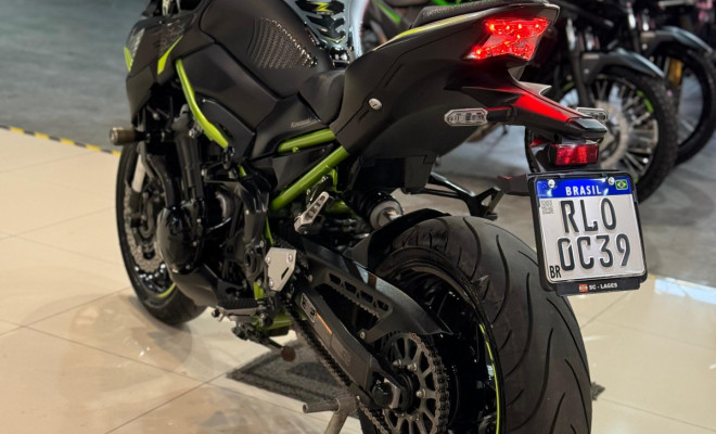 KAWASAKI Z900 SE 2021 Gasolina-15