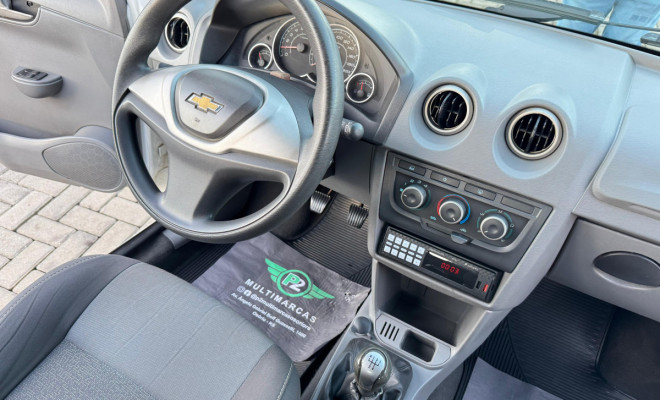 GM - Chevrolet PRISMA  Sed. Maxx/ LT 1.4 8V ECONOF. 4p 2012 Flex-13