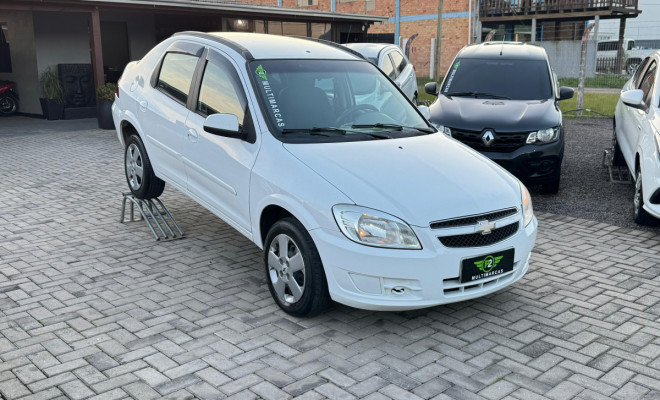 GM - Chevrolet PRISMA  Sed. Maxx/ LT 1.4 8V ECONOF. 4p 2012 Flex-1