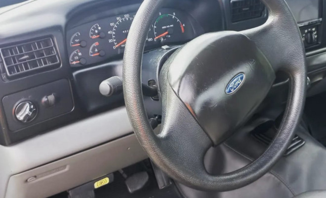 Ford F-250 XL 4.2 Turbo Diesel 2004 Diesel-4