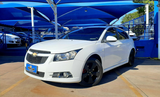 GM - Chevrolet CRUZE HB Sport LT 1.8 16V FlexP. 5p Aut 2014 Flex