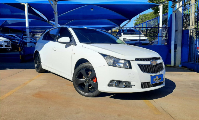 GM - Chevrolet CRUZE HB Sport LT 1.8 16V FlexP. 5p Aut 2014 Flex-1