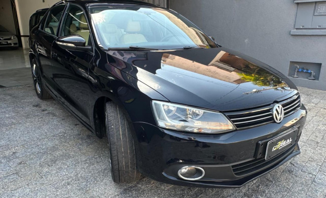 VW - VolksWagen JETTA Comfortline 2.0 T.Flex 8V 4p Tipt. 2012 Flex-12