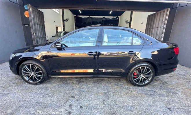 VW - VolksWagen JETTA Comfortline 2.0 T.Flex 8V 4p Tipt. 2012 Flex-8