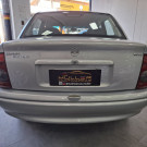 GM - Chevrolet Corsa Sed.Wind 1.0/Millenium/Classic VHC 2002 Gasolina-3