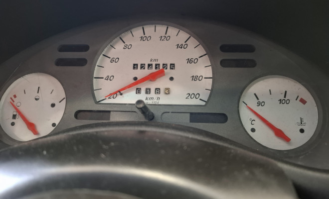 GM - Chevrolet Corsa Sed.Wind 1.0/Millenium/Classic VHC 2002 Gasolina-15