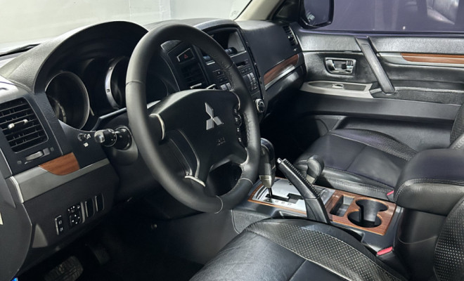 Mitsubishi Pajero Full GLS/GLS/PKHPE 3.2 Dies.TI 5p 2008 Diesel-1