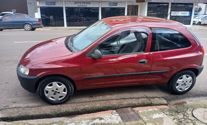 GM - Chevrolet Celta 1.0/Super/N.Piq.1.0 MPFi VHC 8V 3p 2001 Gasolina-0