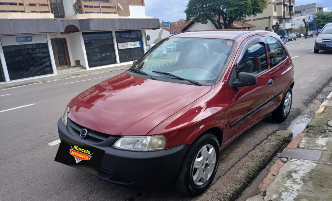 GM - Chevrolet Celta 1.0/Super/N.Piq.1.0 MPFi VHC 8V 3p 2001 Gasolina