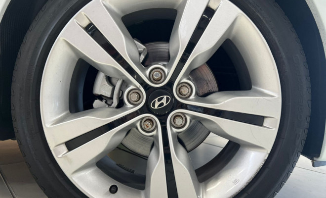 Hyundai Veloster 1.6 16V  140cv Aut. 2013 Flex-12