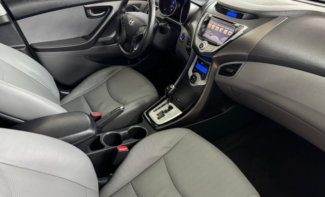 Hyundai Elantra GLS 1.8 16V Aut. 2012 Flex-6