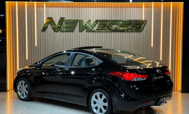 Hyundai Elantra GLS 1.8 16V Aut. 2012 Flex-2
