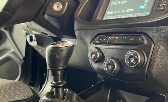 GM - Chevrolet ONIX HATCH LTZ 1.4 8V FlexPower 5p Mec. 2017 Flex-4