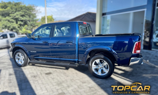 RAM CLASSIC LARAMIE 5.7 CD V8 4X4 Aut. 2023 Gasolina-4