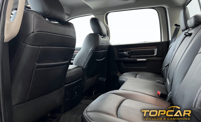 RAM CLASSIC LARAMIE 5.7 CD V8 4X4 Aut. 2023 Gasolina-6