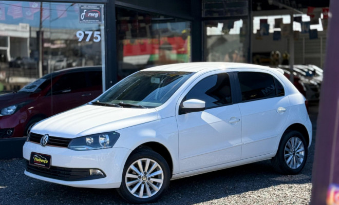 VW - VolksWagen Gol (novo) 1.0 Mi Total Flex 8V 4p 2014 Flex